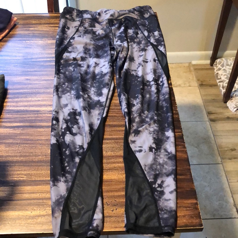 Women’s yoga pants